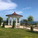 Private 156 In Prestige Apartment *